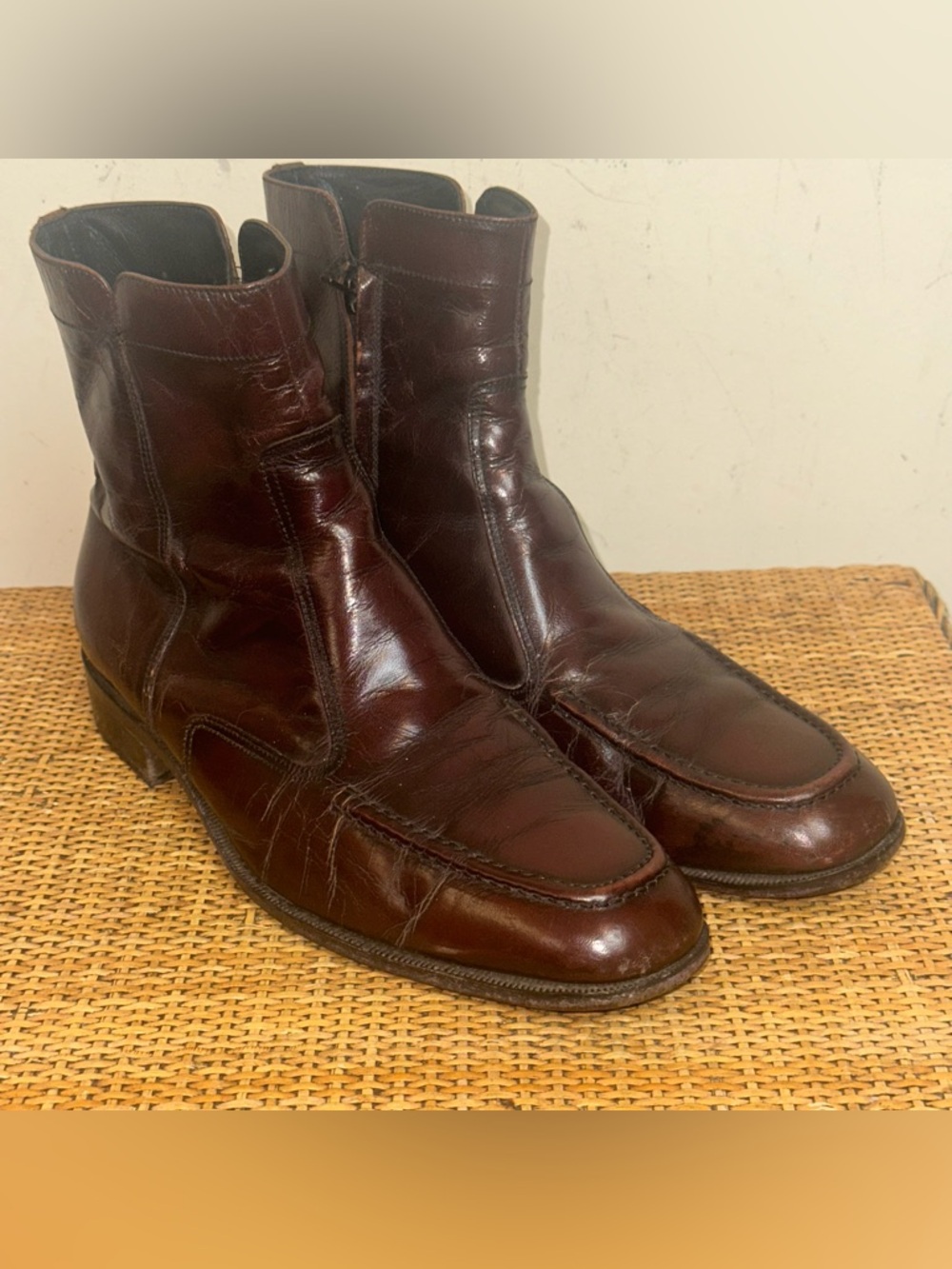 Vintage Florsheim Beatle Disco Boots Men's 10.5D Burgundy Leather Classic Dance